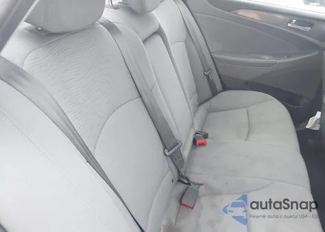 2011 Hyundai Sonata Hybrid from USA, damaged, VIN KMHEC4A43BA005787